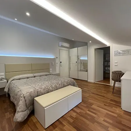 Trettenero Hotel