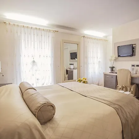 Trettenero Ξενοδοχείο 4*